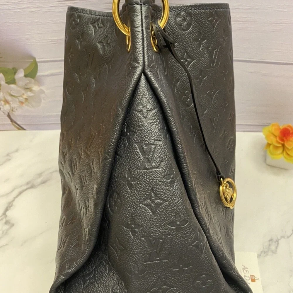 ❤️‍🩹SOLD❤️‍🩹 Louis Vuitton Artsy MM Empreinte Infini Shoulder Tote Purse(CA2182) - Picture 4 of 12